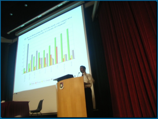 602x451 pixels (72K)